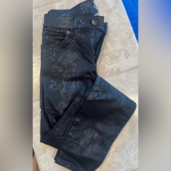 Express Black Snakeskin Jean leggings - Picture 2 of 4